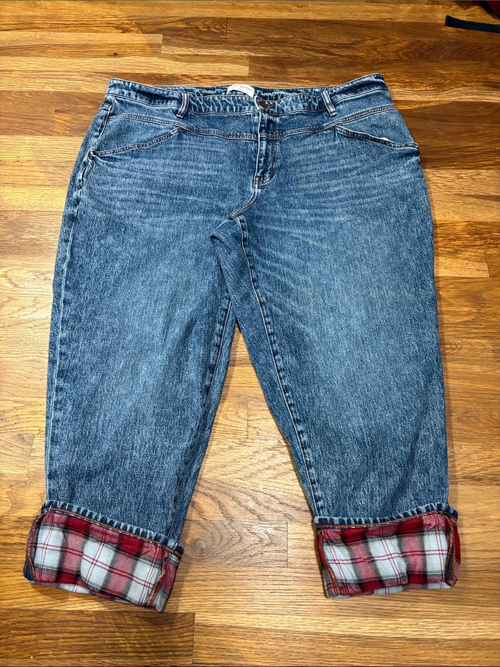 LANE BRYANT petite flannel cuffed boyfriend jeans